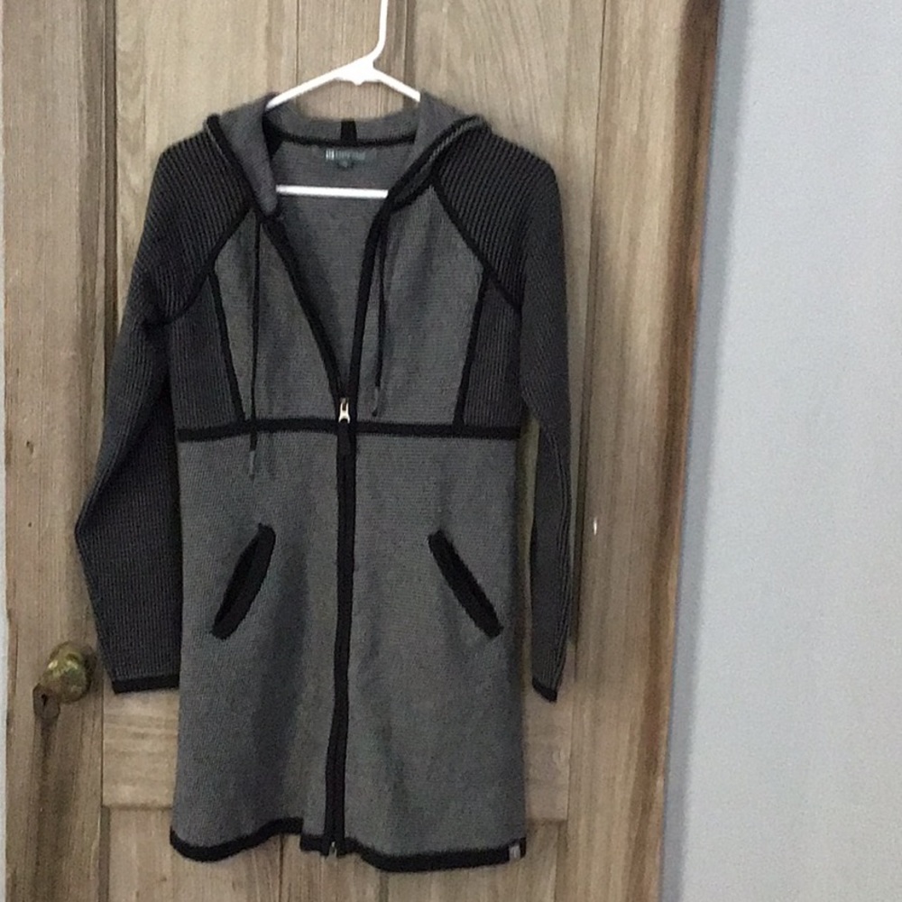 Long sweater or tunic to be worn with leggings or as a sweater